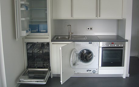 Langsdorf Küchen- und Wohnkultur in Linden | Referenzküchen Kundenküchen Pantryküche Küchenzeile mit Waschmaschine